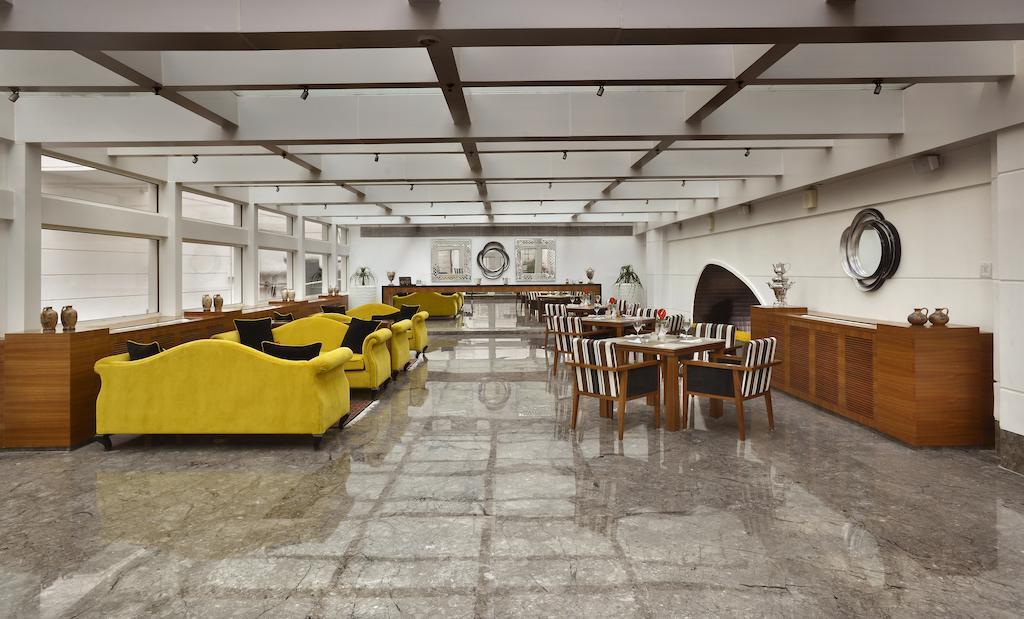 होटल The Lalit Great Eastern Kolkata