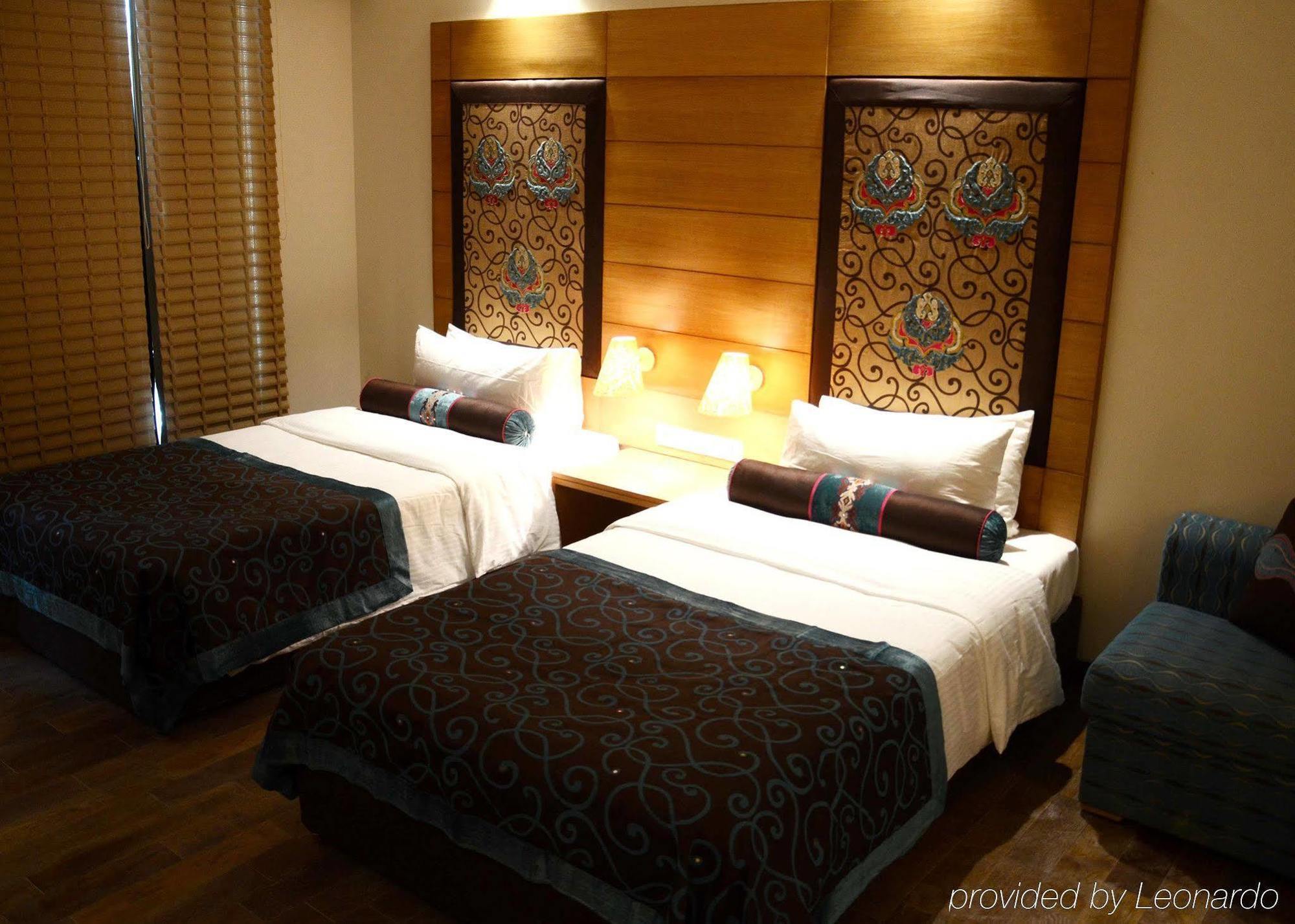 The Lalit Great Eastern Kolkata